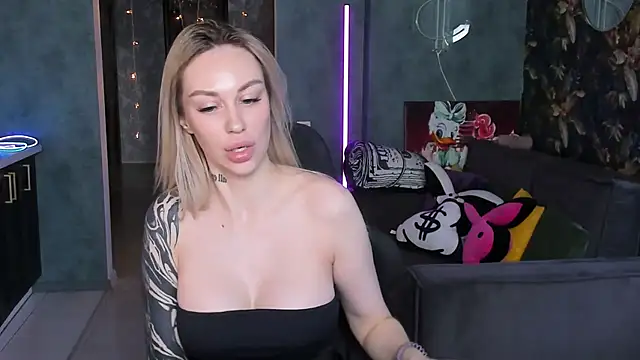 Chatroom XXX en direct de Blckmirrorr