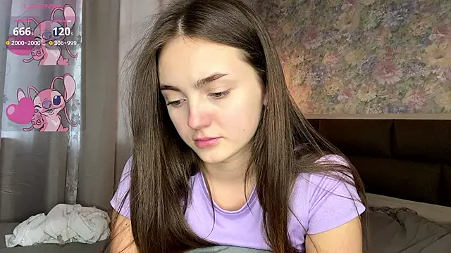 LoraDavi: онлайн-секс-чат