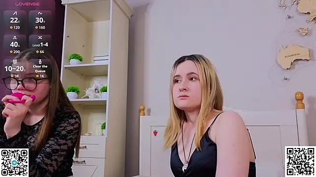 ReenaBeringer élő XXX-chatje