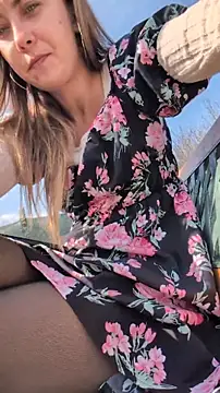 Risky_julia2330 Live XXX-chat