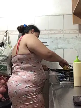 luisahot_9727 现场XXX聊天