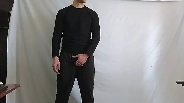 spidy922 Adlı Modelin Canlı XXX Sohbeti