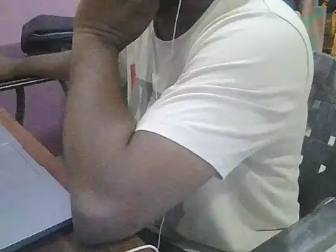 ITGuyhyd Chat XXX in diretta