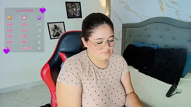Živý XXX chat Nina_rouge77