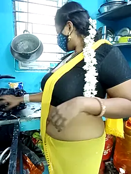 tamil_Vennila Chat XXX in diretta