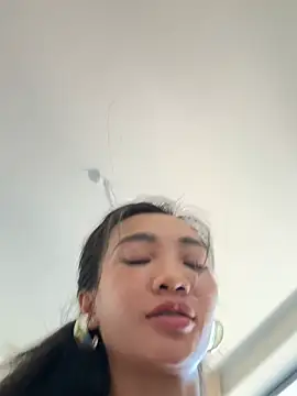 LonelyMillionaire Chat XXX live