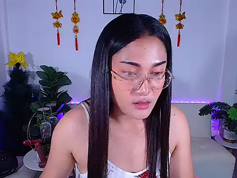 plysaithailand 网络视讯表演