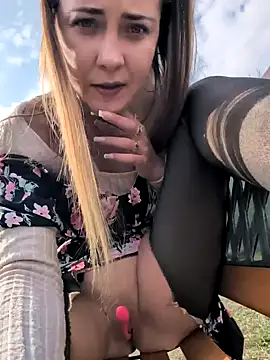 دردشة Risky_julia2330 الجنسية المباشرة