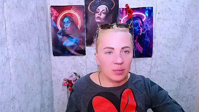 Chat +18 de EmmaCat_ ao vivo