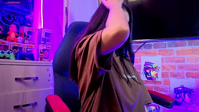 แชท XXX สดของ Yorumakie_777