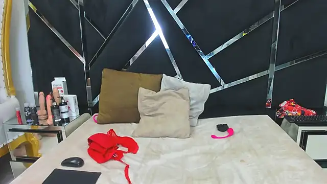 Criistaal_ Chat XXX live