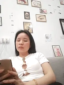 Ivy_Trix2 在線直播表演