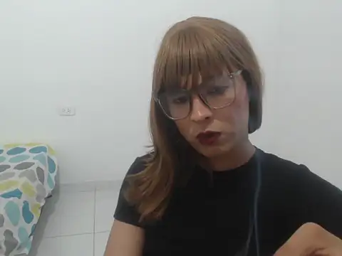 Show de estefania224 na webcam