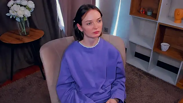 JulieChesnut's Live XXX Chat