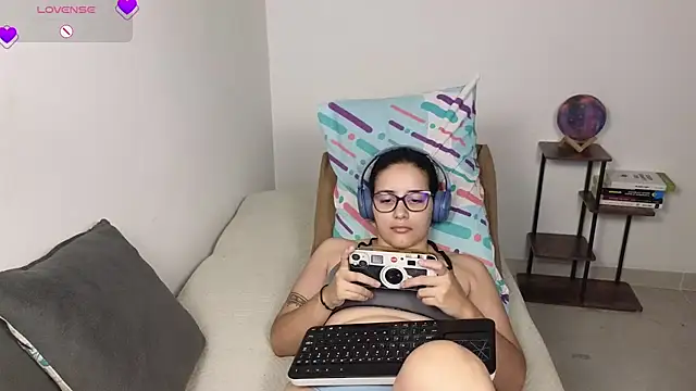 دردشة blue__moon_ الجنسية المباشرة