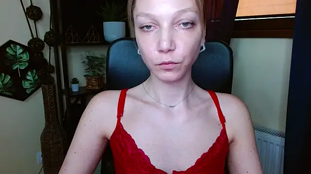 Chatroom XXX en direct de EmillyPlay