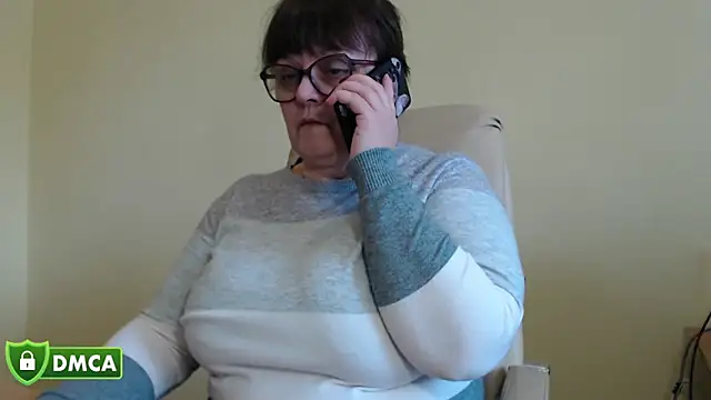 Show modela BrandiOhNight na web-kameri