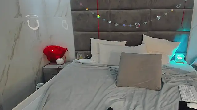 Chatroom XXX en direct de Casandra_Joness