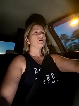 NikkiBlisss Chat XXX in diretta