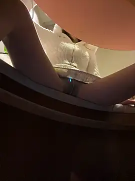 littleqiu Chat XXX in diretta