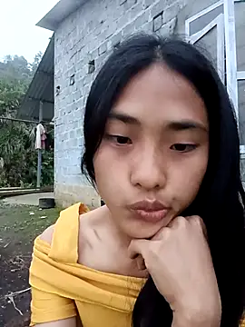 Chat XXX en directo de Hoa-tuylip