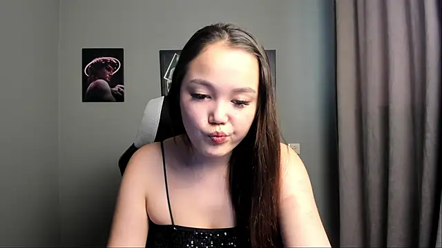 Živý XXX chat Bellaruine