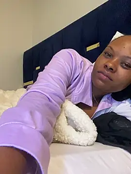 Dellah27 Live XXX-Chat