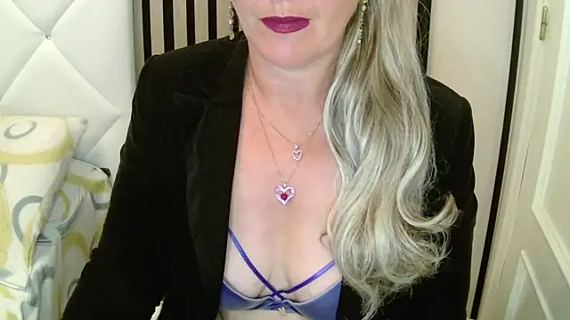 xxNoeliaxx's Live XXX Chat