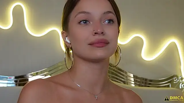 kellypeachcake's Live XXX Chat