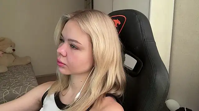 Show modela Avadream na web-kameri