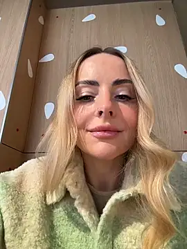 EmaSalis Webcam-Show