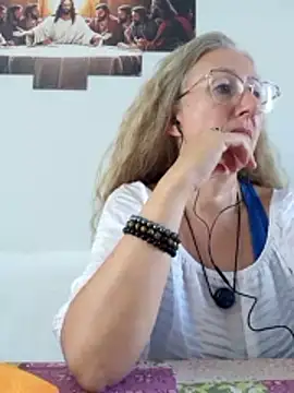 MILEIDE980 élő XXX-chatje