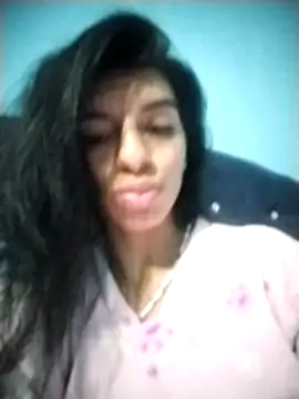 Ariell_Kieran élő XXX-chatje