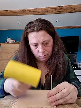 roussechaudasse élő XXX-chatje