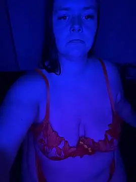 carinabro10's Webcam Show