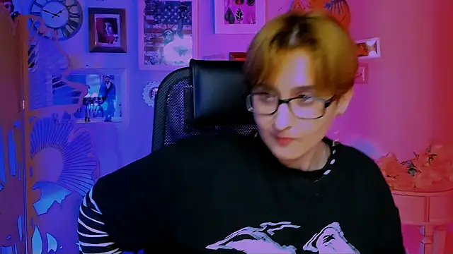 LixeLuna élő XXX-chatje