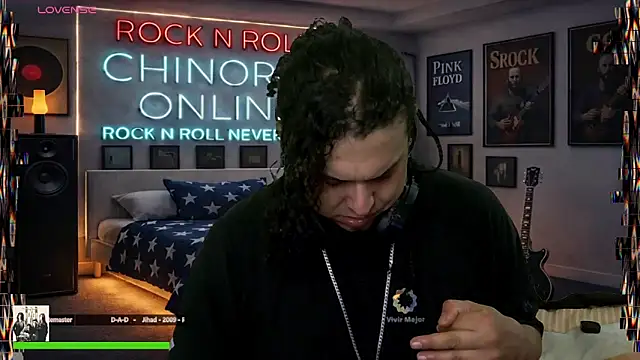 chino_roz Show Webcam