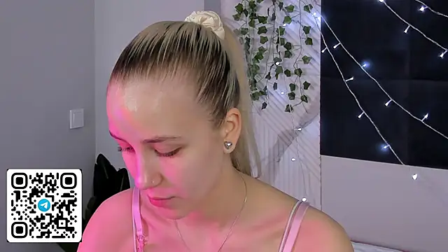 Anellyball Chat XXX live