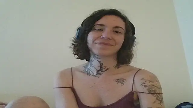 Chat +18 de Dirty_Pink ao vivo