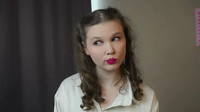 NicoleBryd Live XXX-Chat