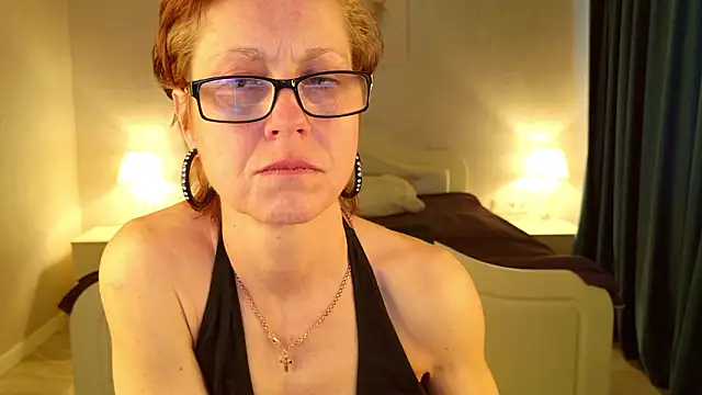 LioraWeiss Chat XXX live