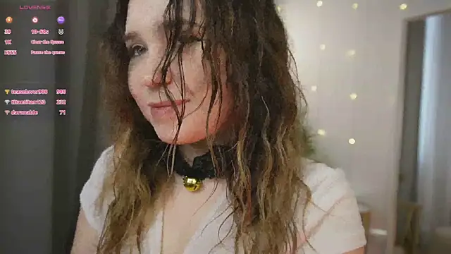 Lina_Glow élő XXX-chatje