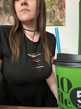 CrazyTori – Naživo XXX chat