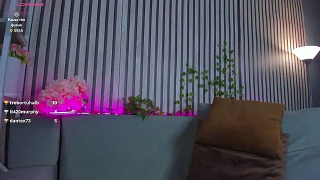 Lori_Bllossom Webcam Show