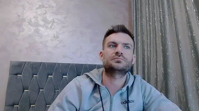 Czat XXX na żywo – 10in_deluxe