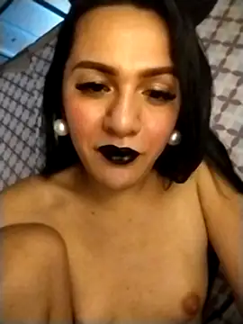 Yourbabyshane 在線直播表演