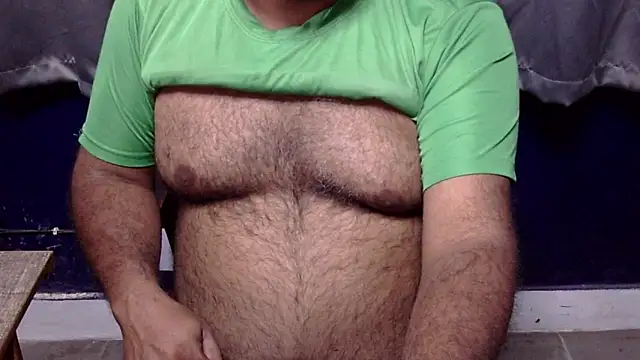 Czat XXX na żywo – hairysubcub_70