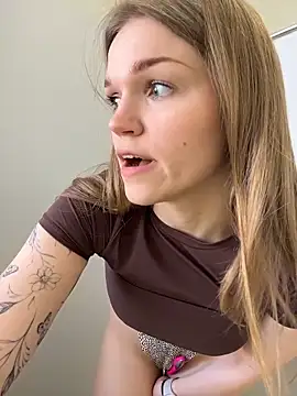 XXX chat uživo modela StreetSquirt