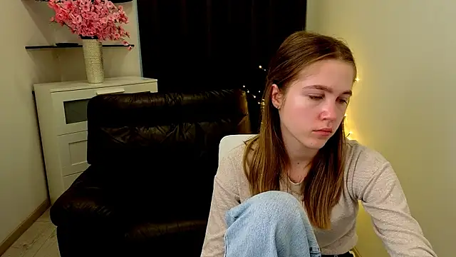 Just_L0VE_me – Naživo XXX chat