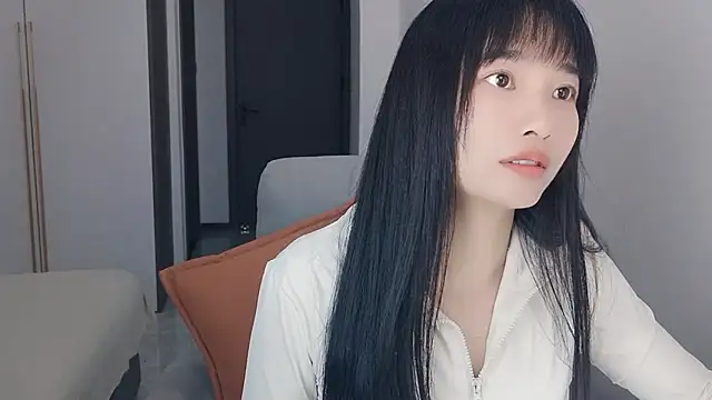 Lisa-3333's Live XXX Chat